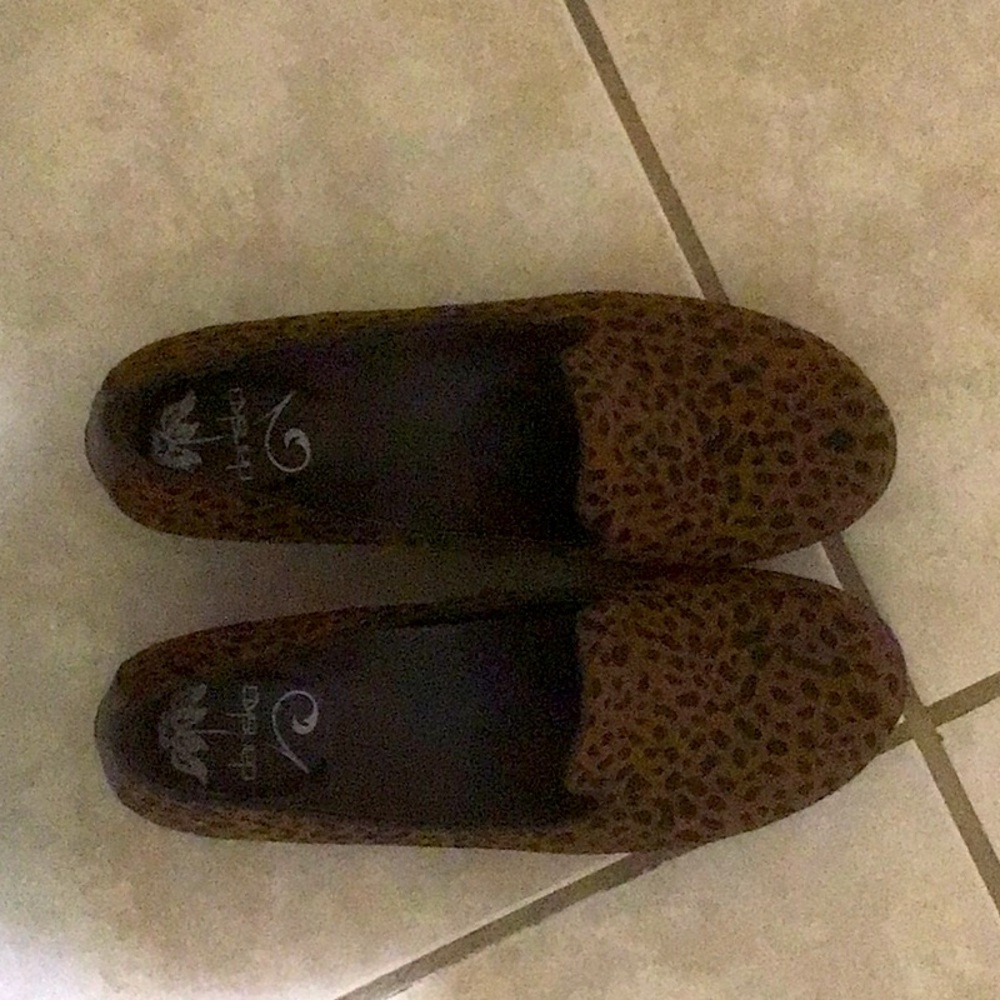Dansko leopard print flats